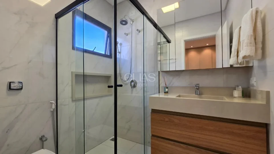 Imagens do imóveis CASA TÉRREA A VENDA NO CONDOMÍNIO SUN LAKE RESIDENCE