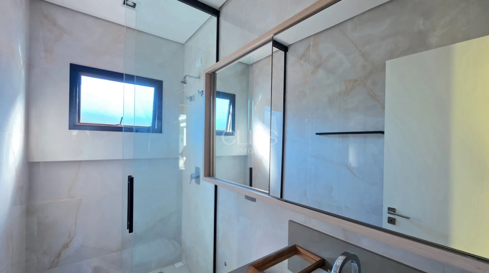 Imagens do imóveis Casa Térrea À Venda No Sun Lake Com 3 Suítes