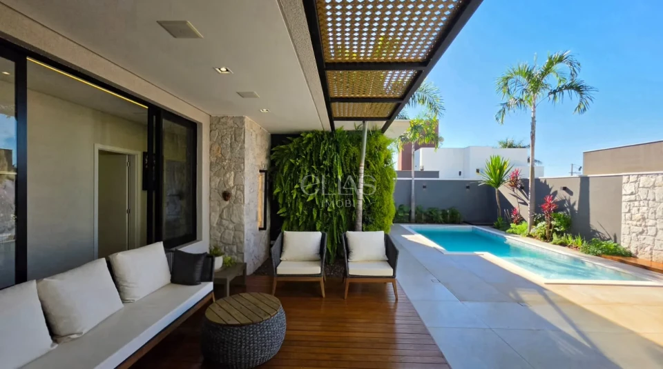 Imagens do imóveis Casa Térrea À Venda No Sun Lake Com 3 Suítes