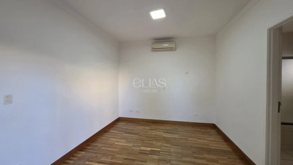 Casa À Venda No Condomínio Morada Imperial