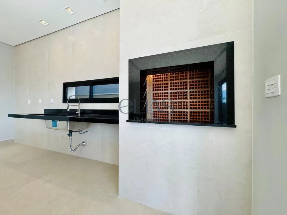 Imagens do imóveis Casa Em Condomínio À Venda Parque Tauá Londrina