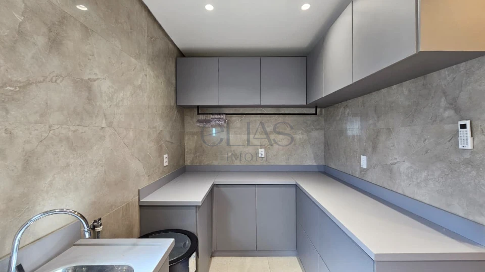 Imagens do imóveis Sobrado à Venda no Parque Tauá Condomínio Tangará