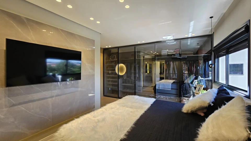 Imagens do imóveis Sobrado à Venda no Parque Tauá Condomínio Tangará