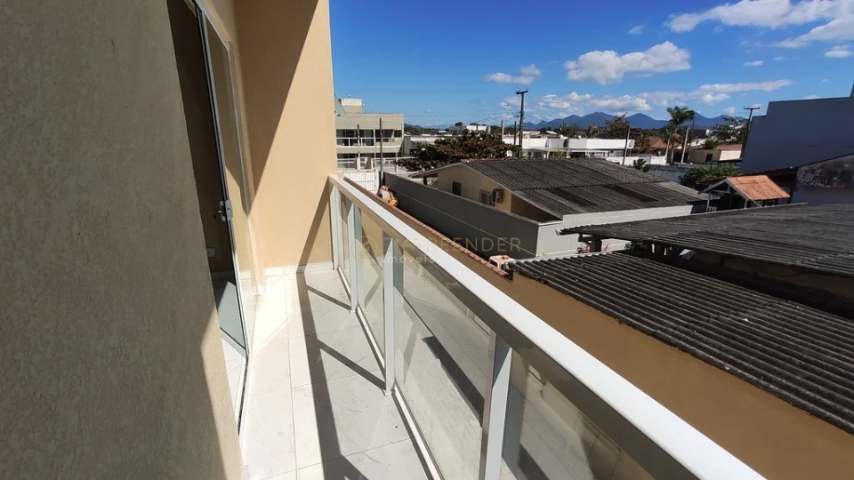 SOBRADO EM CONDOMÍNIO NO BALNEÁRIO GAIVOTAS