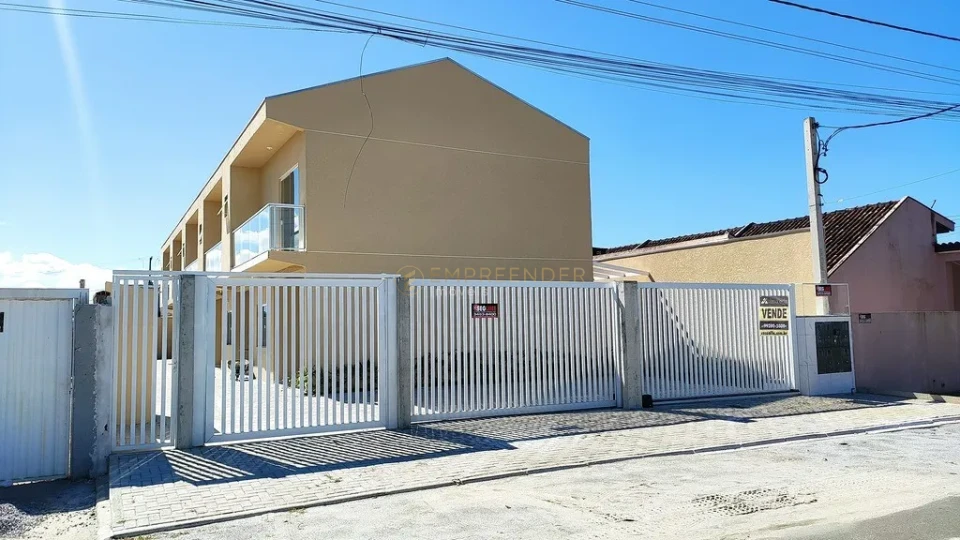 SOBRADO EM CONDOMÍNIO NO BALNEÁRIO GAIVOTAS