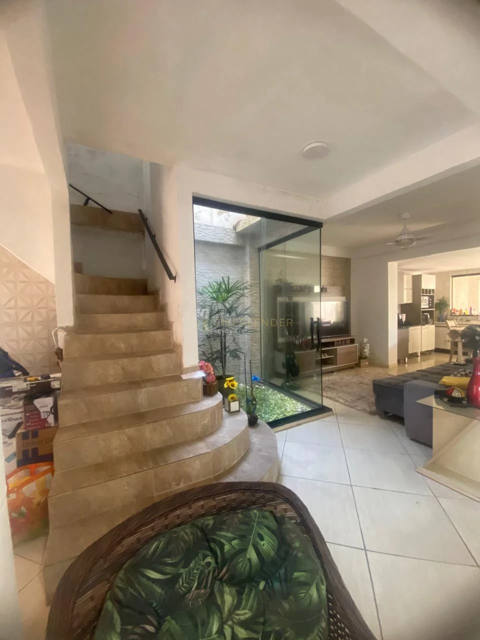 Sobrado com 4 suites em Paranaguá