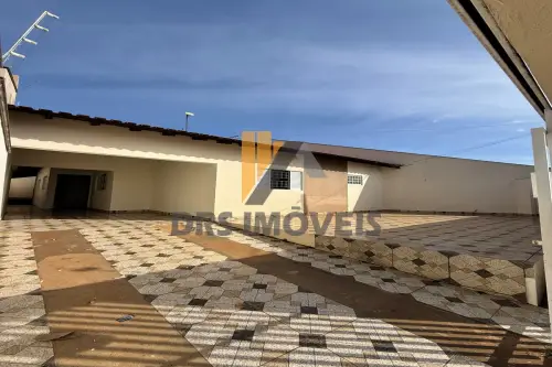 Excelente casa  Térrea a venda próximo Rua Bélgica e Av. Inglatérra.