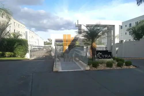 Apartamento a venda no Ed. Res. Parque Lyra, em Cambé