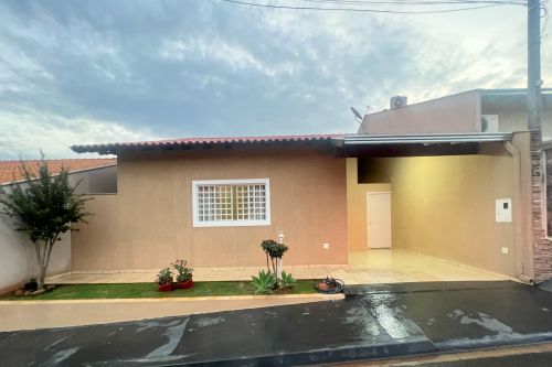 Casa a venda no Condomínio Sol da Manhã