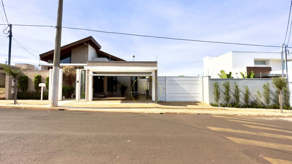 CASA ALTO PADRÃO BRAÚNA