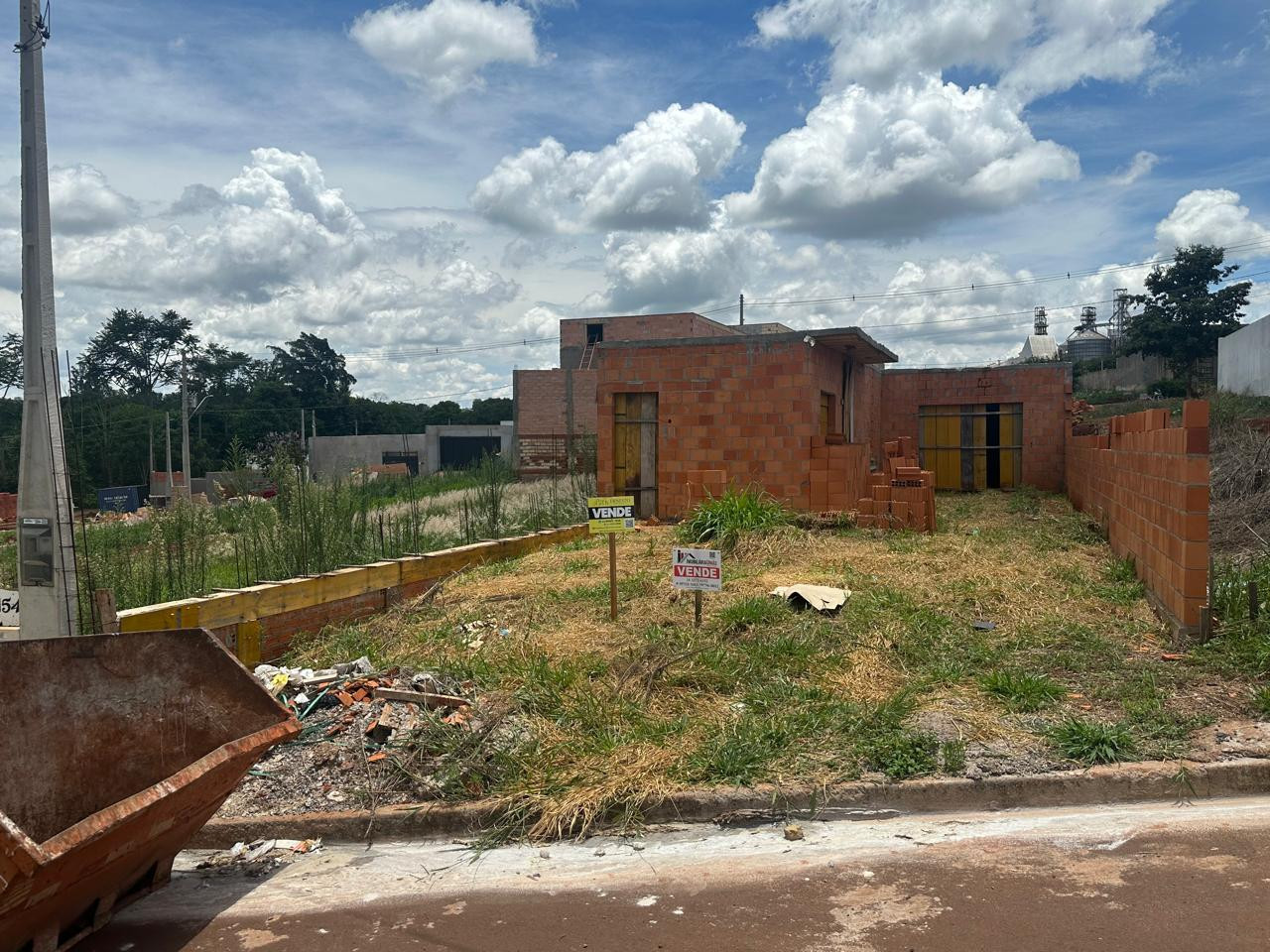 CASA EM CONSTRUÇÃO- JARDIM AMERICA