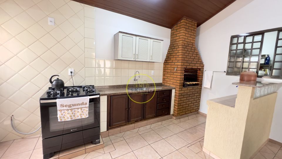 CASA TERREA AVENIDA TIRANDENTES