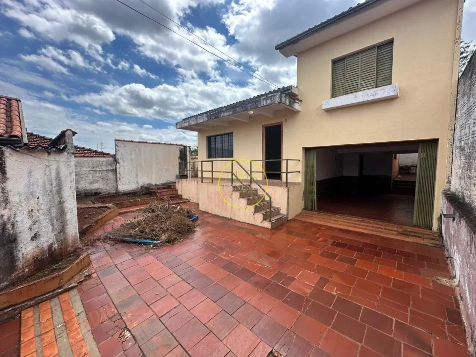 Imagens do imóveis CASA- CENTRO