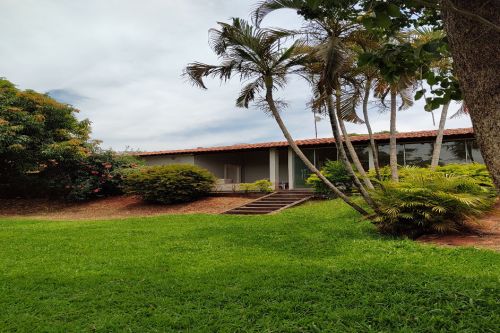 RANCHO BEIRANDO O RIO PARDO-CENTRO