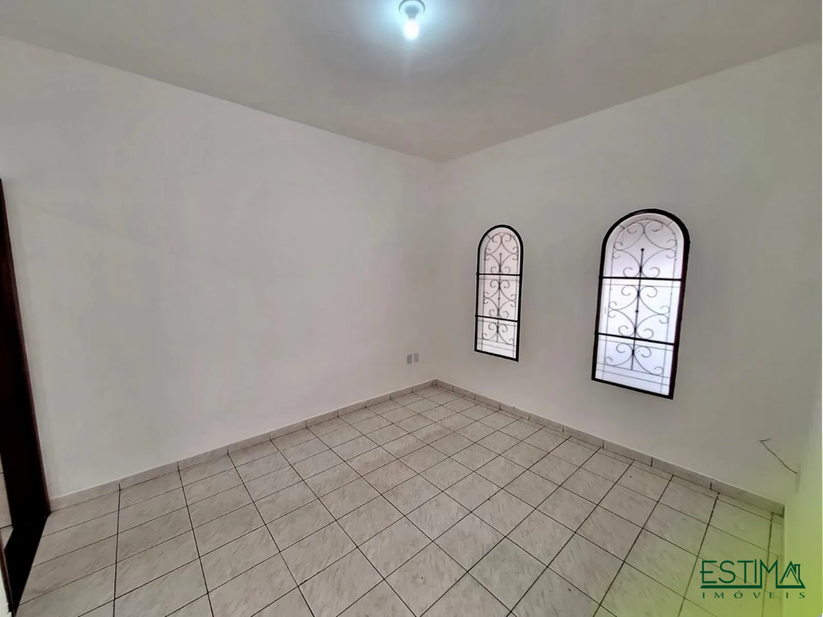 Casa  com 2 Edículas no Jardim Portugal