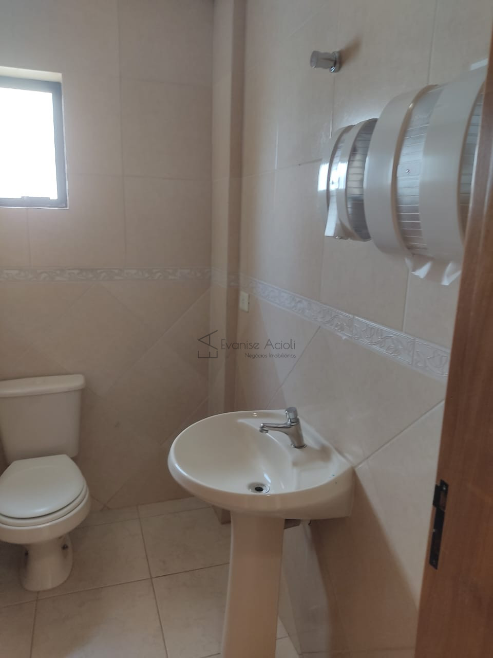 Imagens do imóveis edificio comercial policlínica