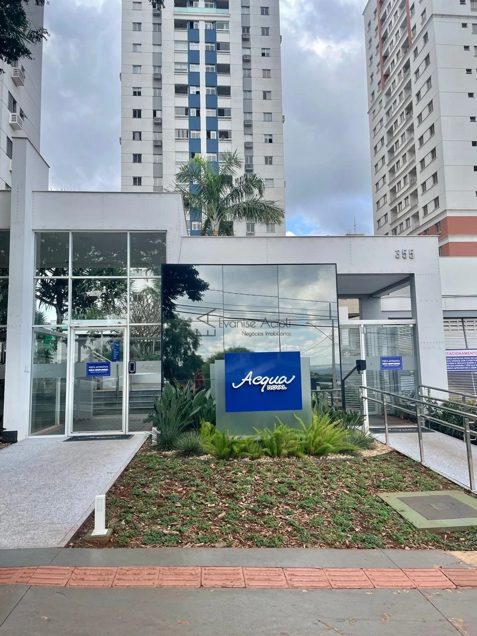 Imagens do imóveis Apartamento À Venda Acqua Royal Londrina