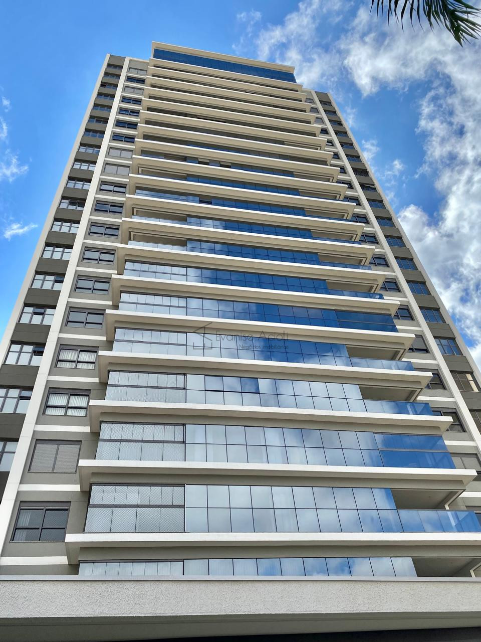 Imagens do imóveis LUMINI GLEBA PALHANO