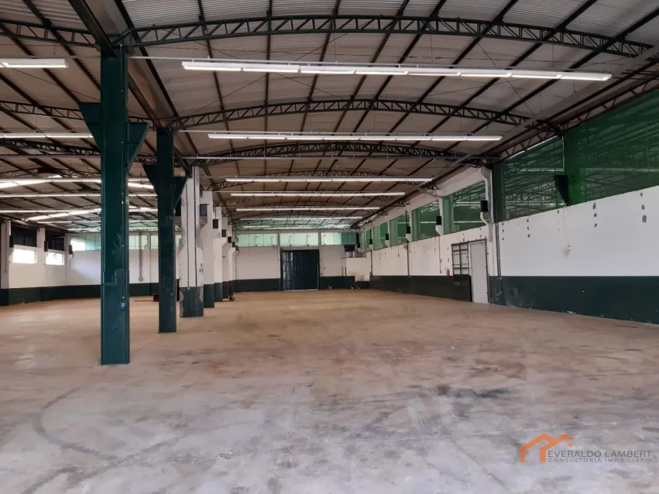 Imagens do imóveis BARRACÃO INDUSTRIAL/COMERCIAL 1800m².