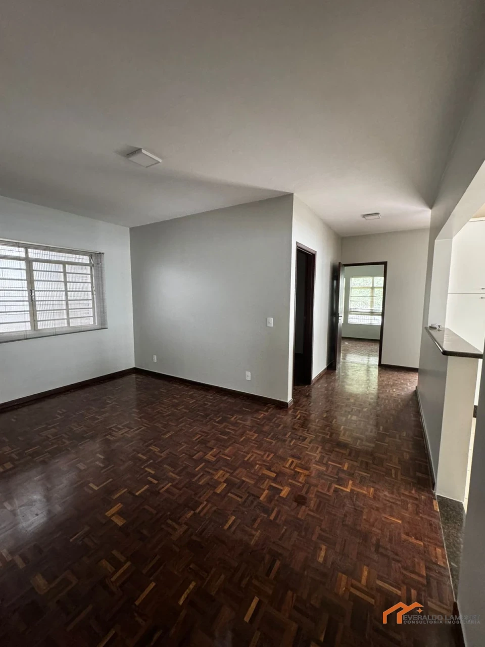 Imagens do imóveis CASA JD. QUEBEC