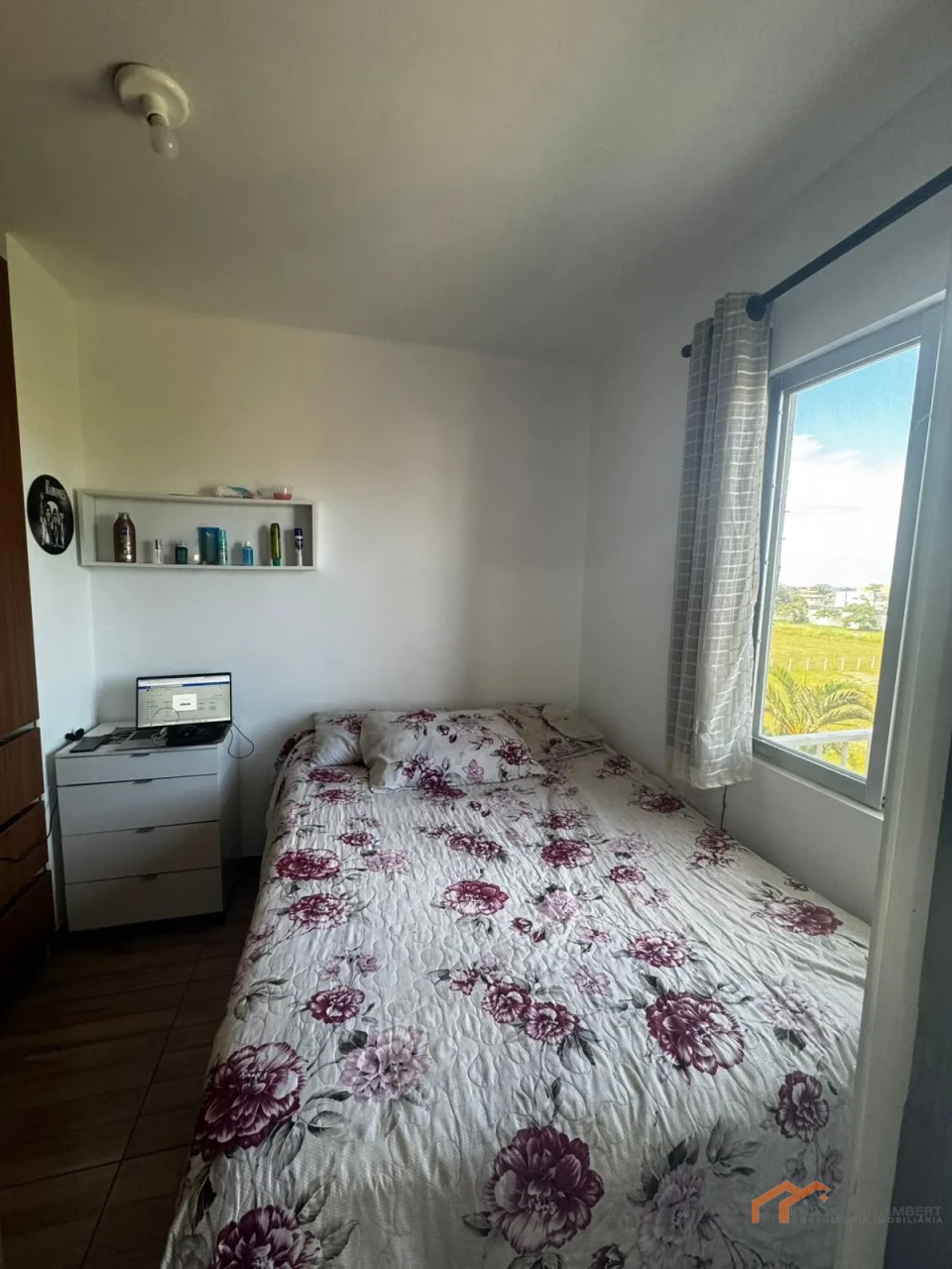 Imagens do imóveis APARTAMENTO ED. FLAT GUARATUBA | MOBILIADO | ALUGUEL POR DIÁRIA.