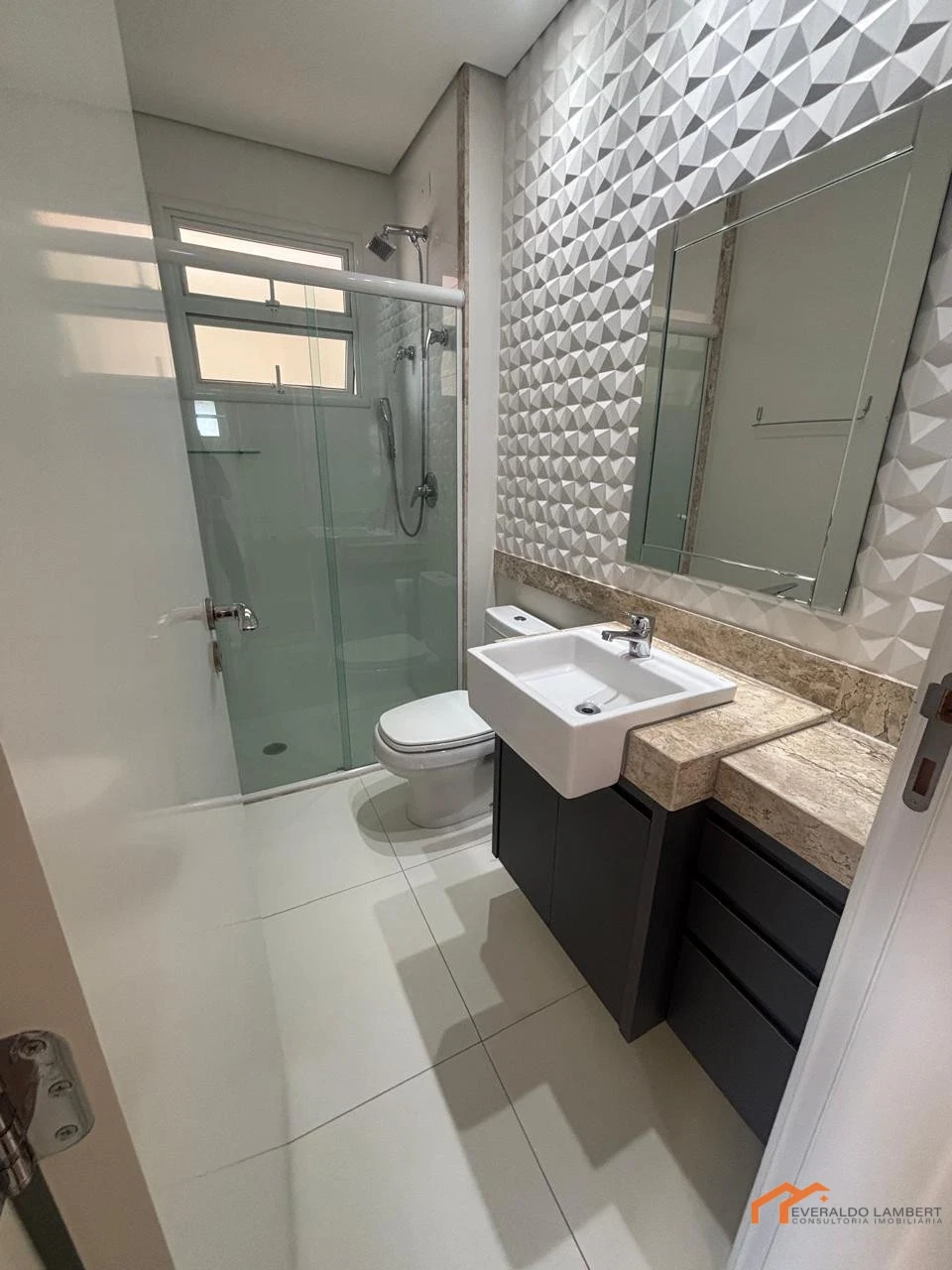 Imagens do imóveis APARTAMENTO ED. CHELSEA TOWER | CONST. VECTRA.