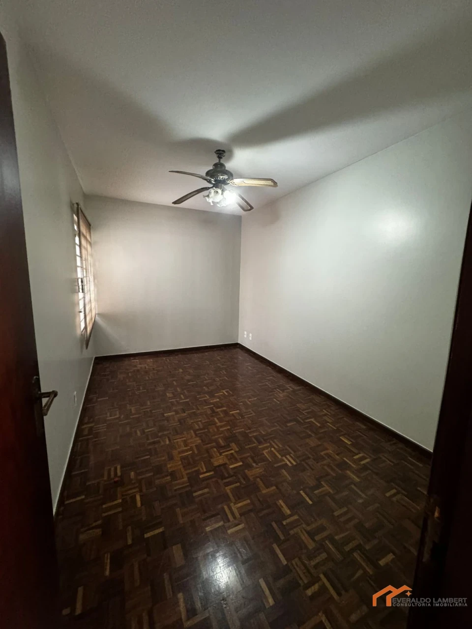 Imagens do imóveis CASA JD. QUEBEC