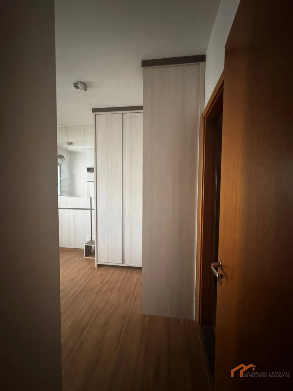Imagens do imóveis APARTAMENTO ED. ACQUAROYAL |