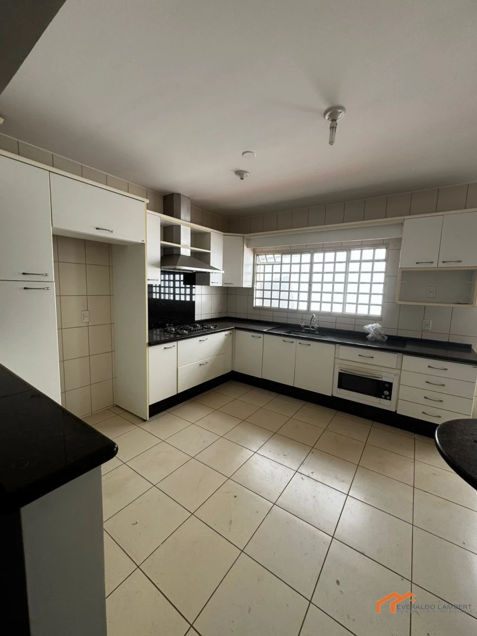 Imagens do imóveis CASA JD. QUEBEC