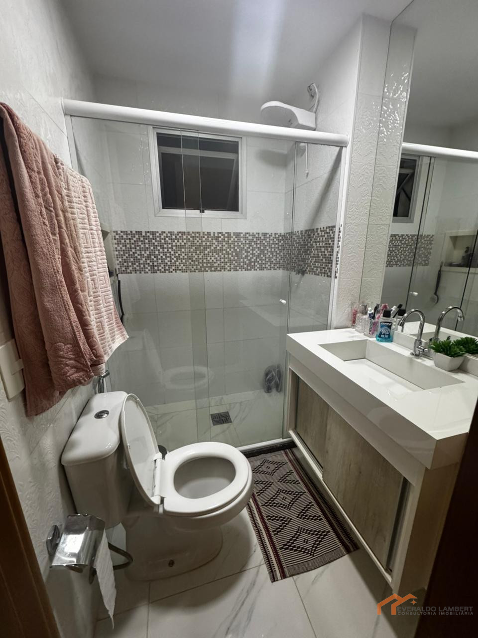 Imagens do imóveis APARTAMENTO ED. ACQUAROYAL