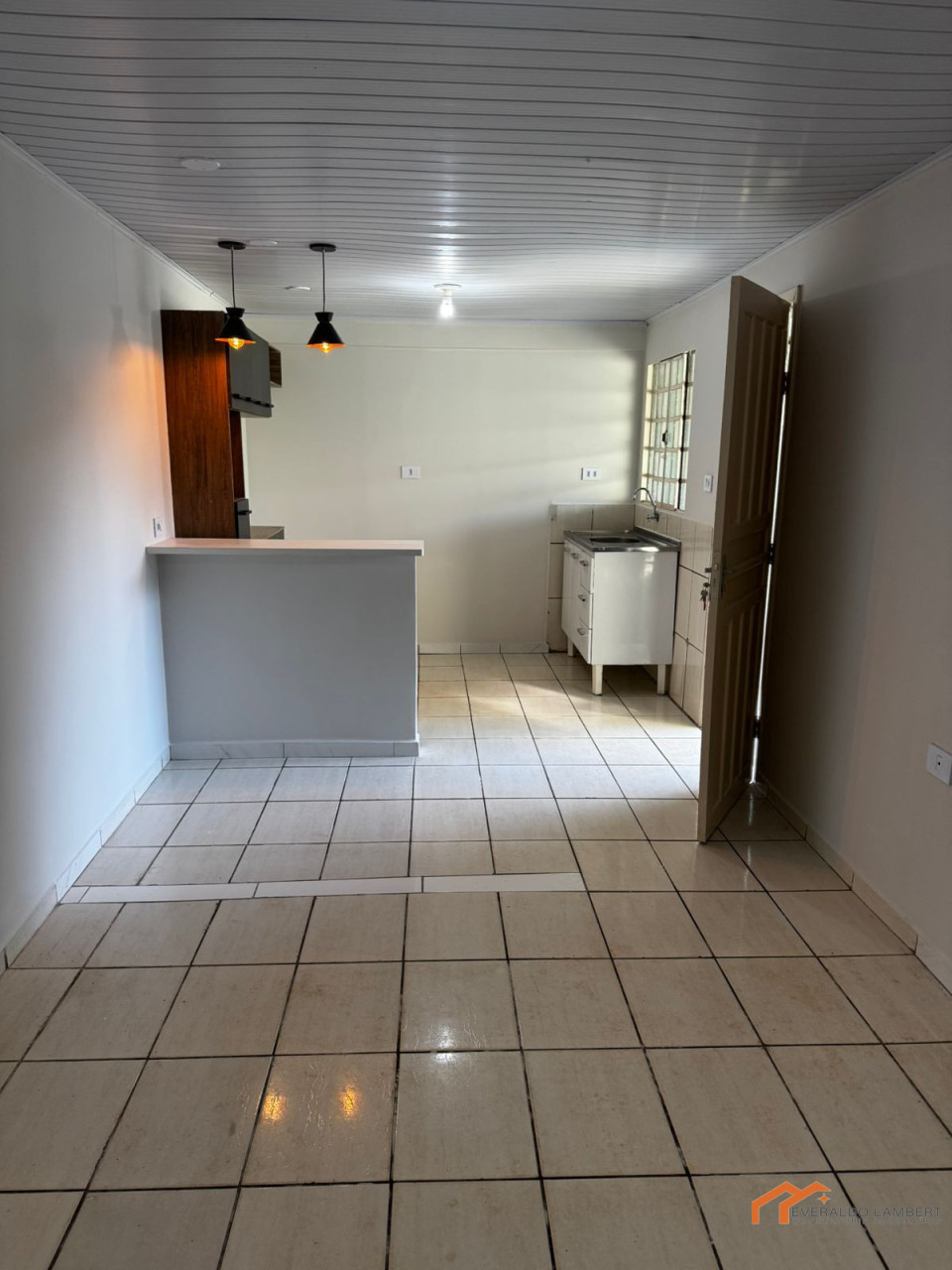 Imagens do imóveis CASA REFORMADA JD. IMAGAWA.
