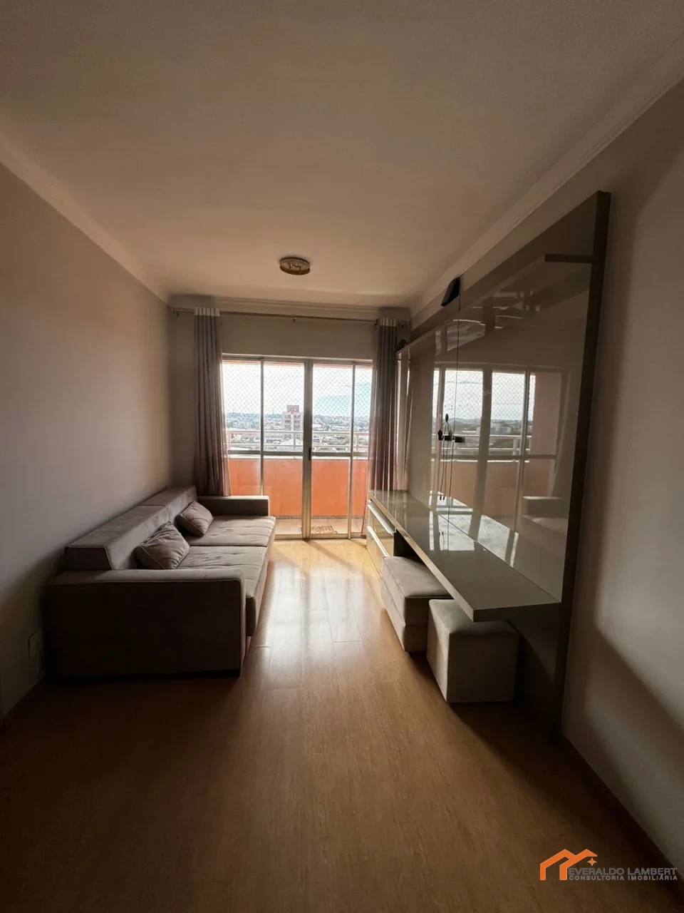 Imagens do imóveis APARTAMENTO ED. NOVITA | MOBILIADO - CENTRO.
