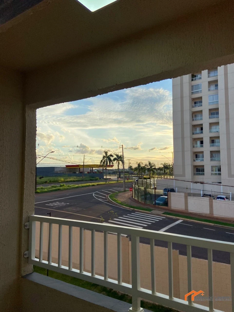 Imagens do imóveis APARTAMENTO ED. LAKE PORTINARI
