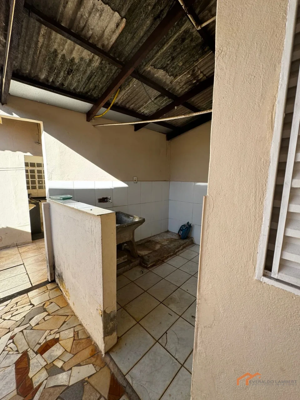 Imagens do imóveis CASA COM EDÍCULA
