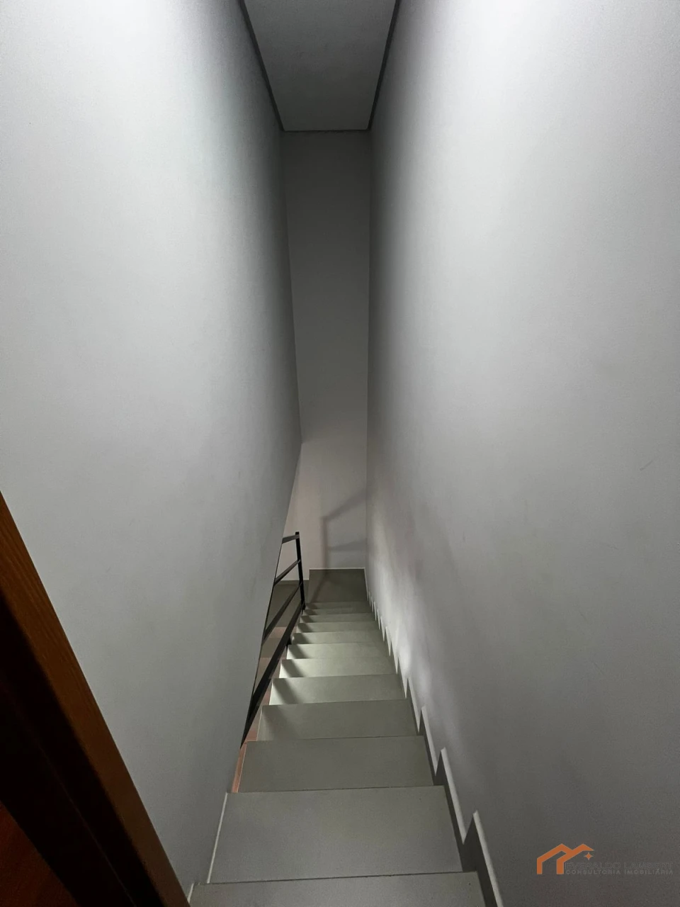 Imagens do imóveis CASA CONDOMÍNIO MORADA DAS FLORES |