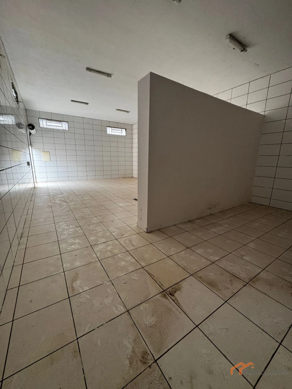 Imagens do imóveis BARRACÃO 180m²