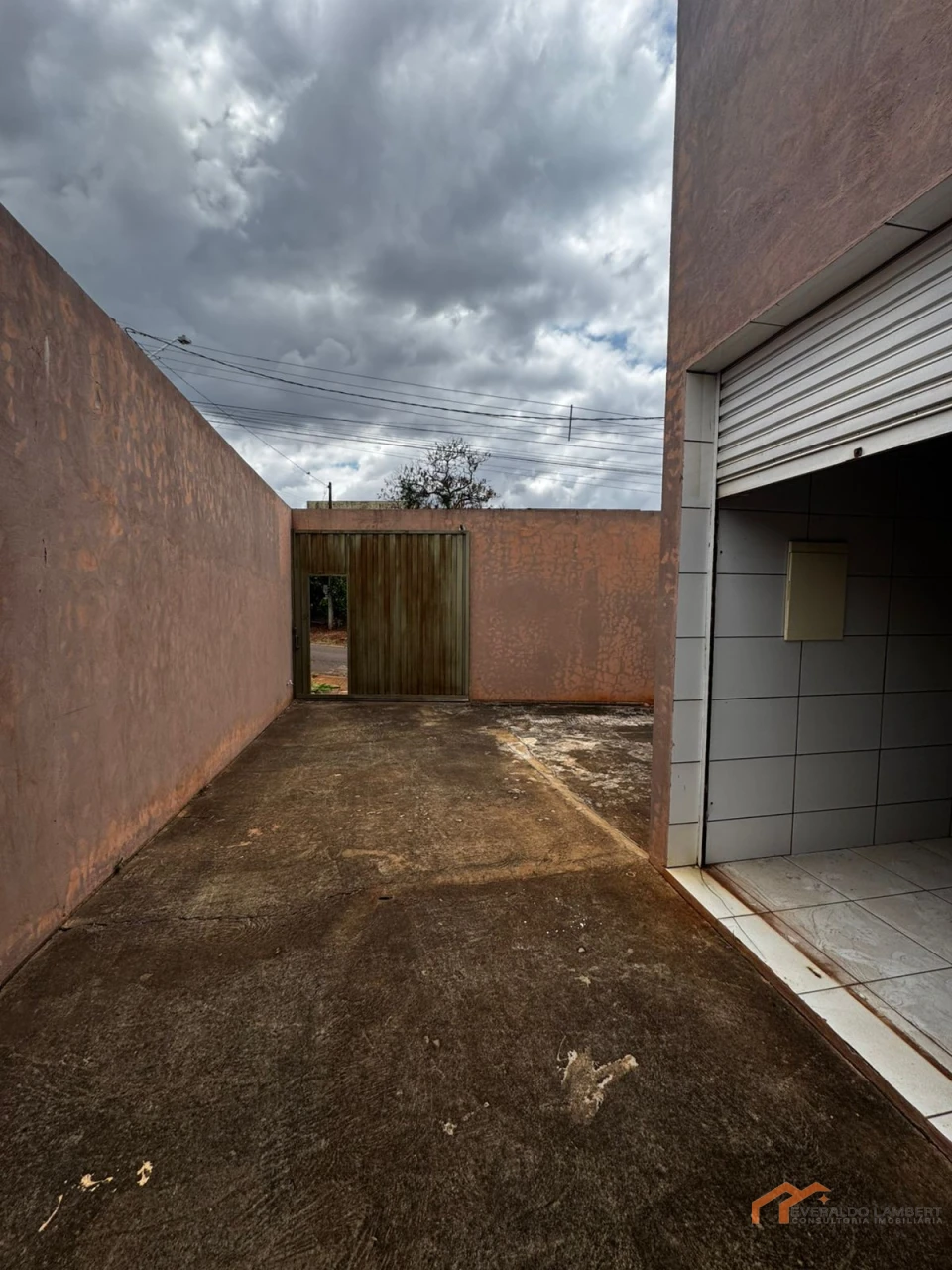 Imagens do imóveis BARRACÃO 180m²