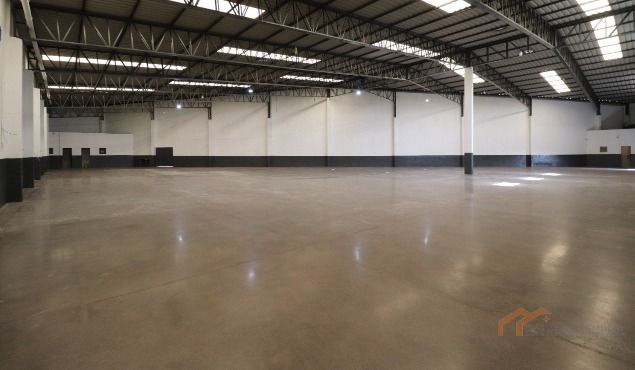 Imagens do imóveis Barracão com Doca e Pátio | Industrial/Comercial.