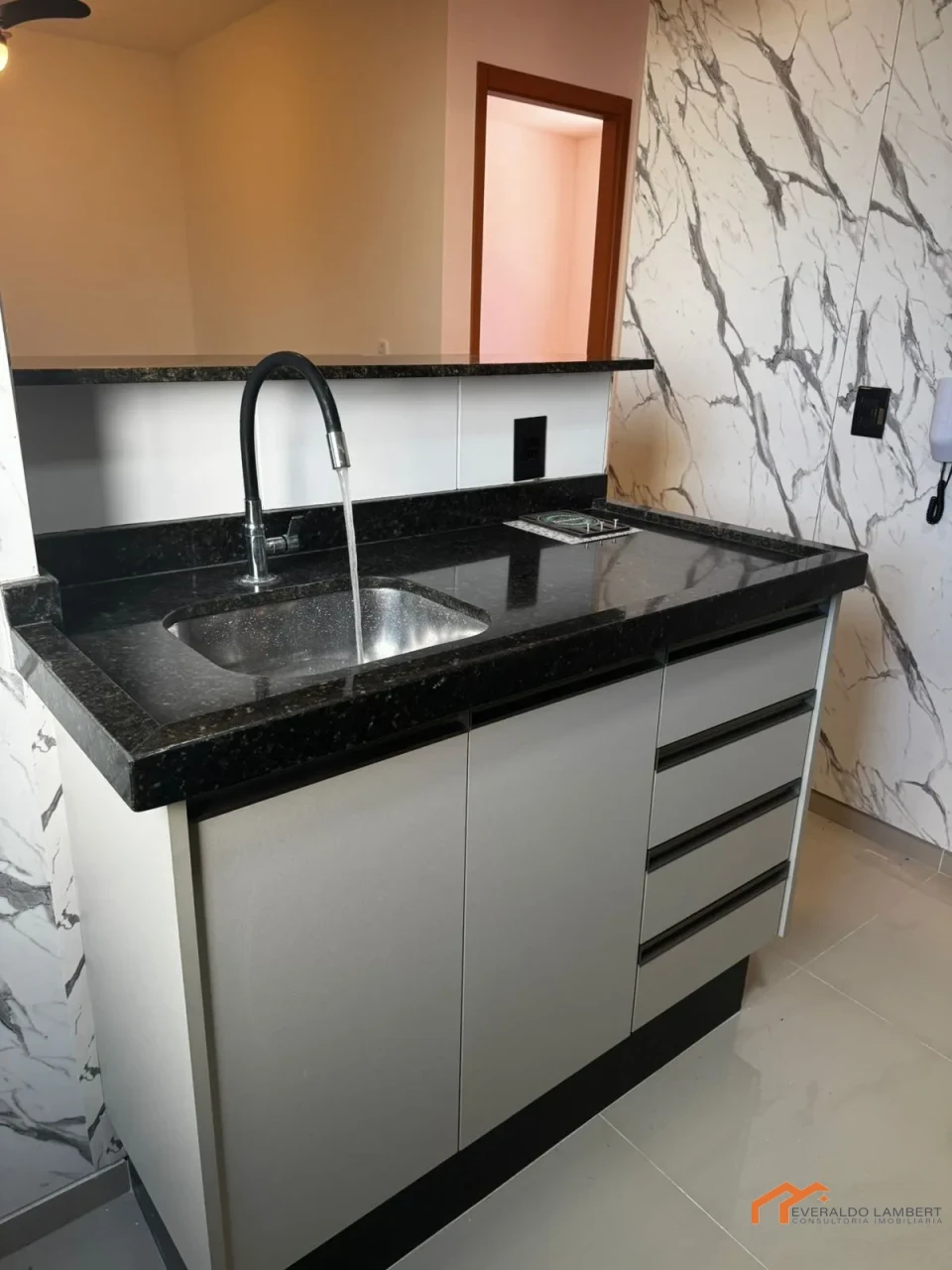 Imagens do imóveis APARTAMENTO ED. SPAZIO LA TRAVIATA | SEMI MOBILIADO.
