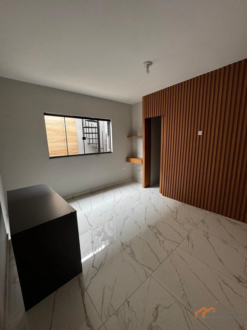 Imagens do imóveis CASA NOVA | COMPLETO DE ARMÁRIOS.