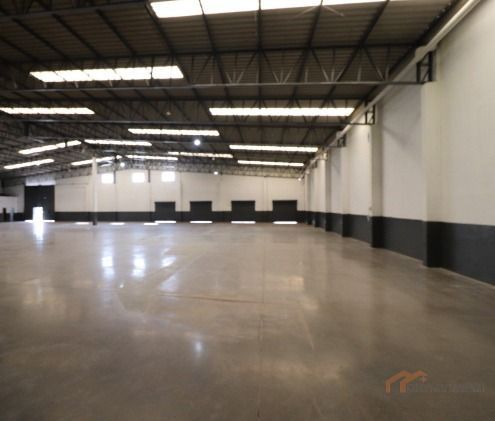 Imagens do imóveis Barracão com Doca e Pátio | Industrial/Comercial.
