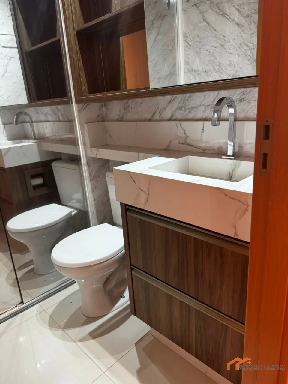 Imagens do imóveis APARTAMENTO ED. SPAZIO LA TRAVIATA | SEMI MOBILIADO.