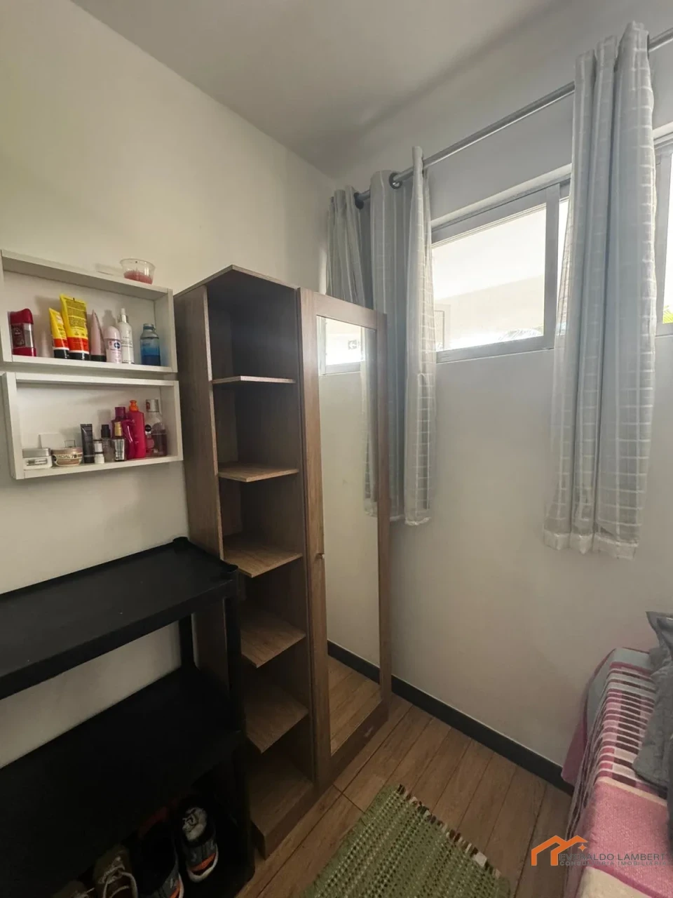 Imagens do imóveis APARTAMENTO ED. FLAT GUARATUBA | MOBILIADO | ALUGUEL POR DIÁRIA.