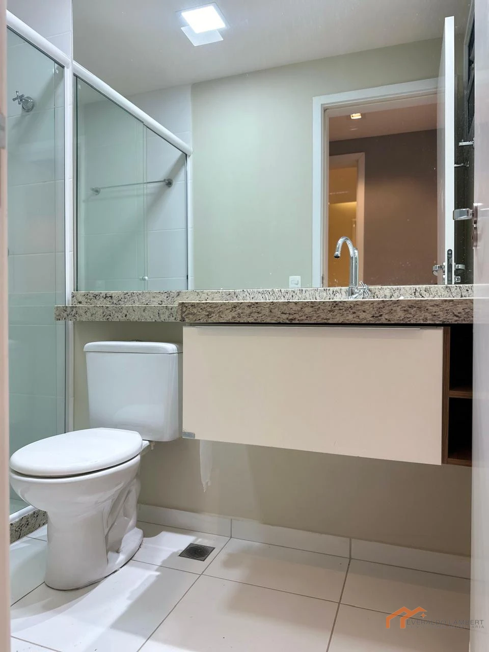 Imagens do imóveis APARTAMENTO ED. COSMOPOLITAN RESIDENCE