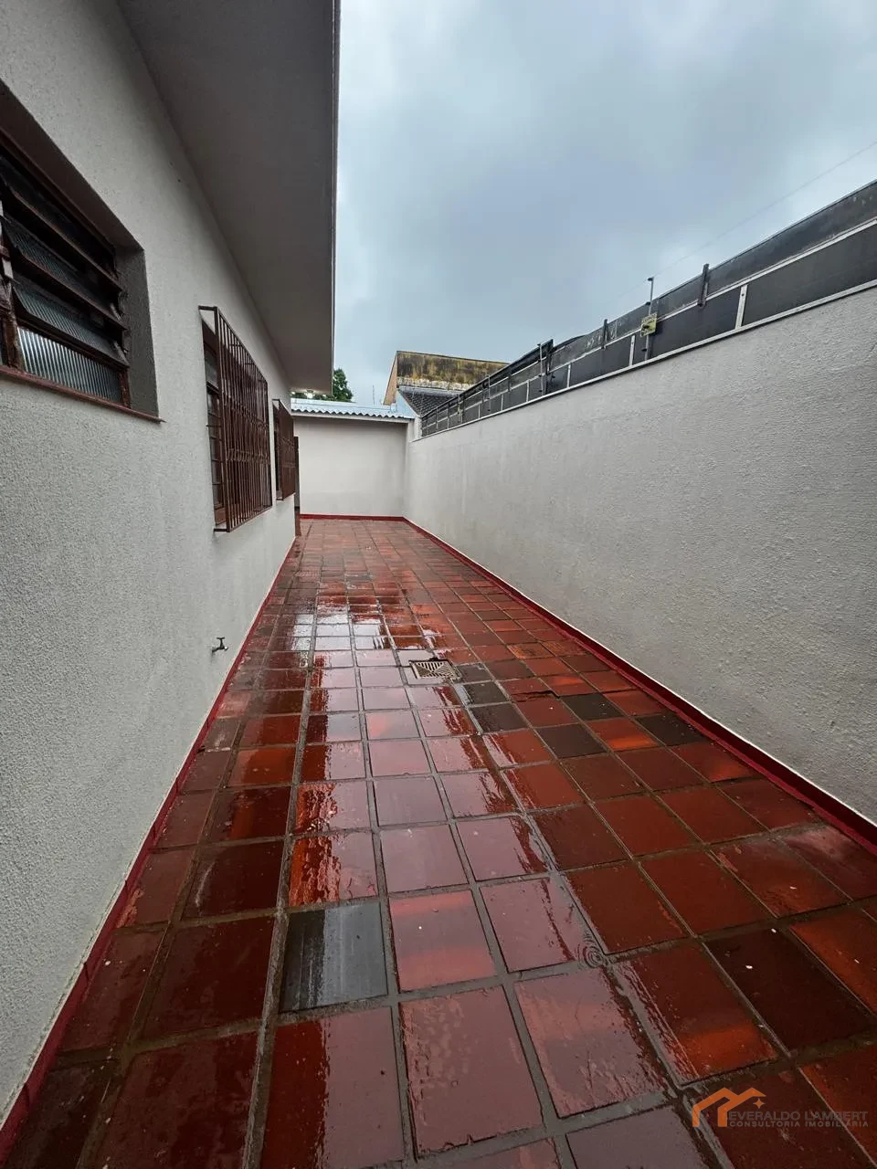 Imagens do imóveis CASA COM EDÍCULA.