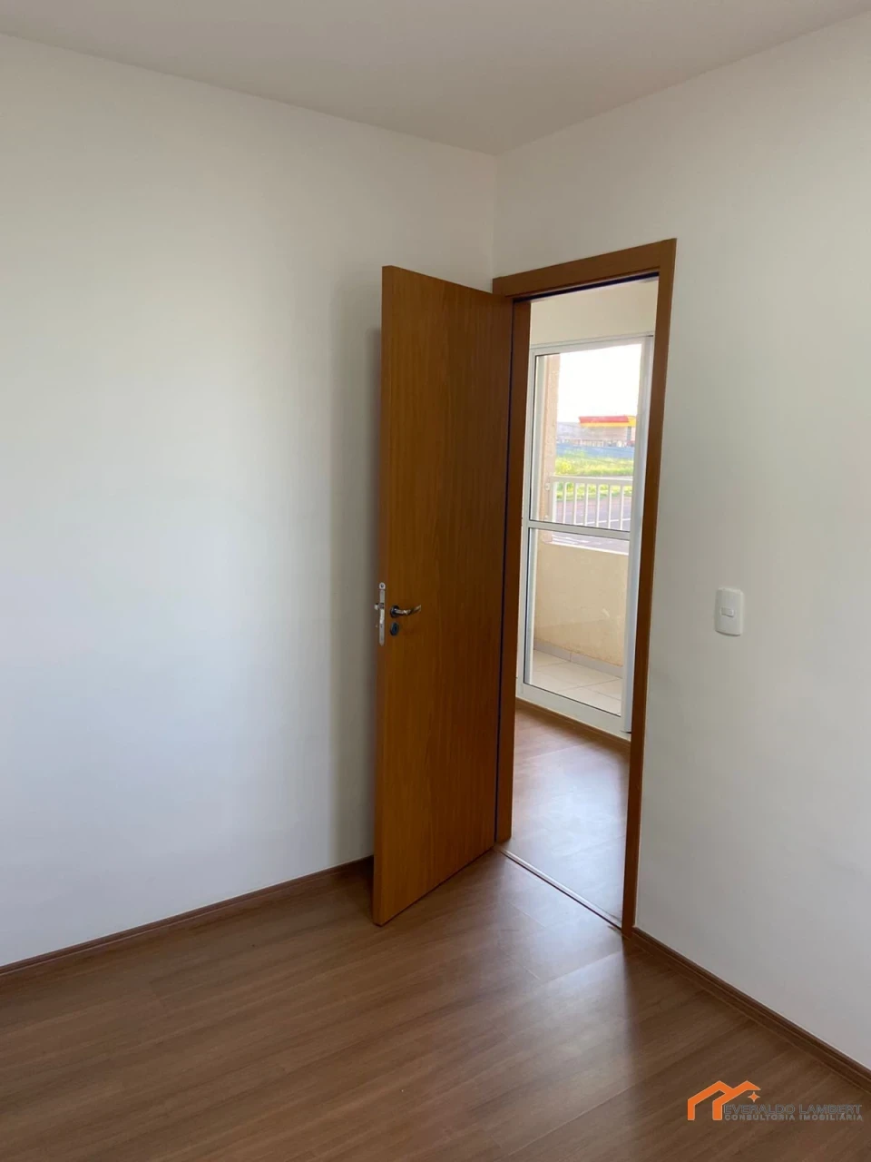 Imagens do imóveis APARTAMENTO ED. LAKE PORTINARI