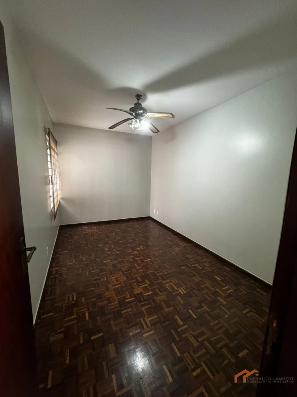 Imagens do imóveis CASA JD. QUEBEC