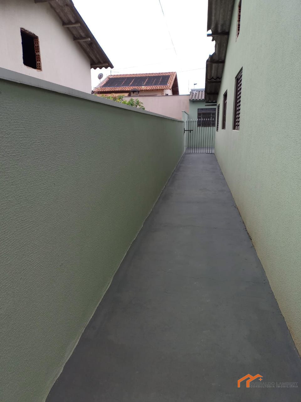 Imagens do imóveis CASA REFORMADA JD. IMAGAWA.