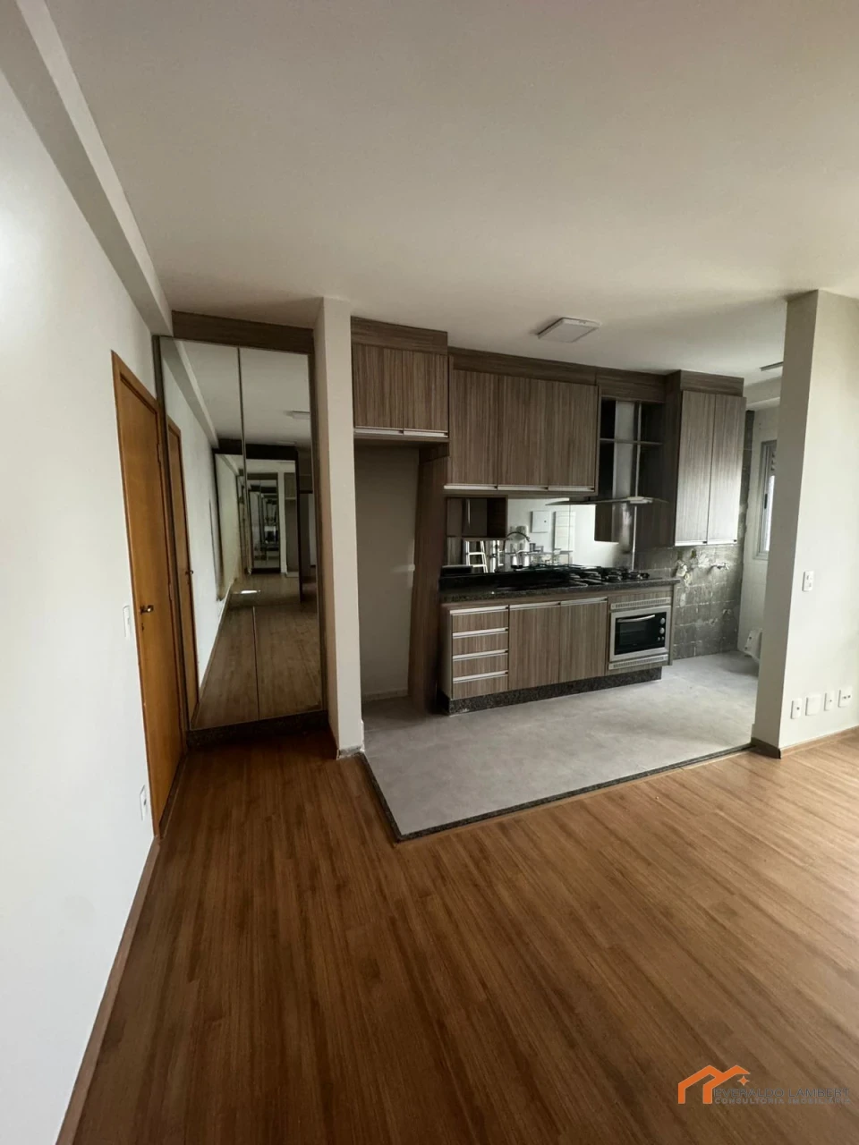 Imagens do imóveis APARTAMENTO ED. ACQUAROYAL |