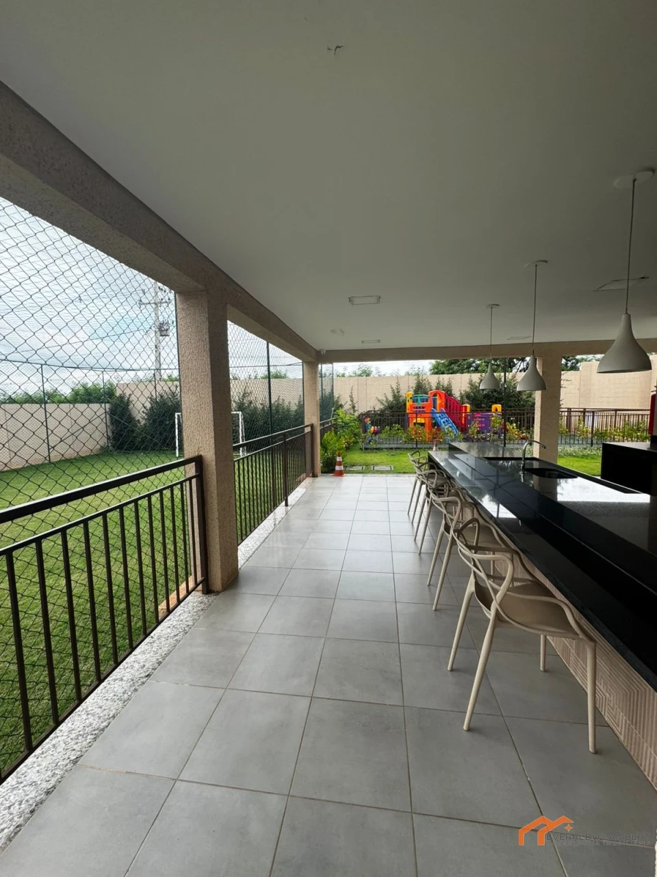 Imagens do imóveis APARTAMENTO ED. LAKE PORTINARI